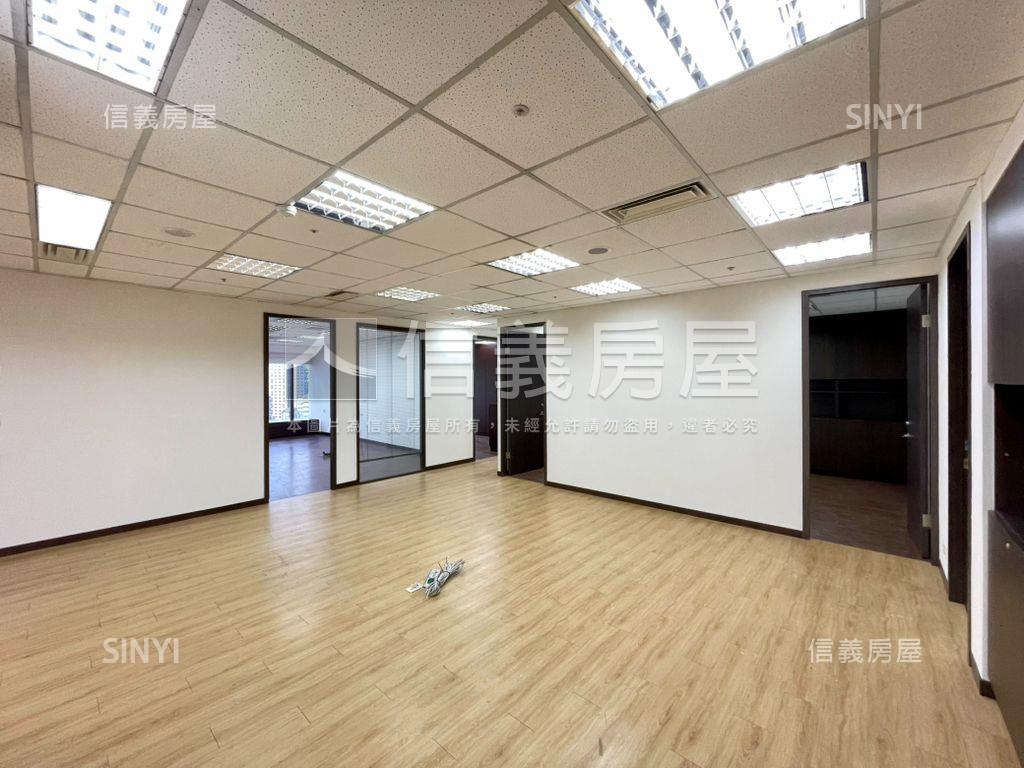 信義世貿面１０１鋼骨純辦房屋室內格局與周邊環境