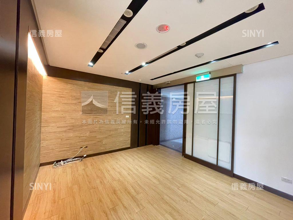信義世貿面１０１鋼骨純辦房屋室內格局與周邊環境