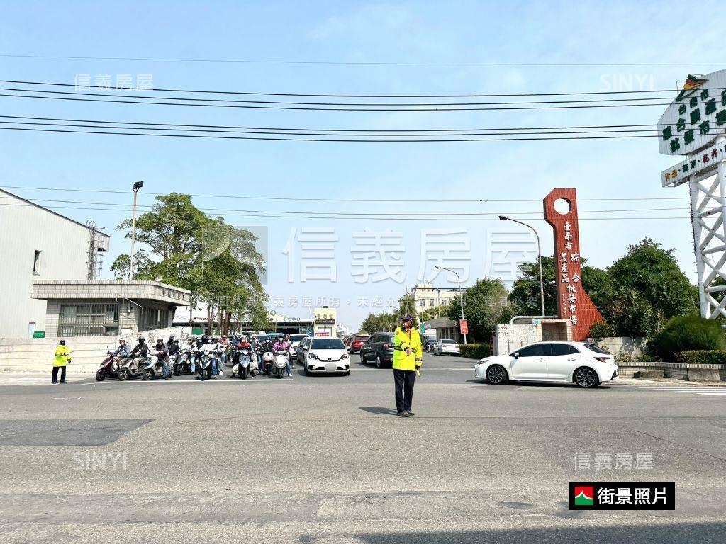 安南近果菜市場輕齡雙車墅房屋室內格局與周邊環境