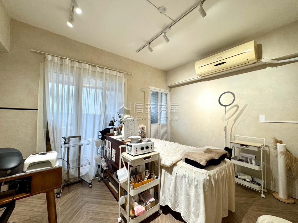 山西ｘ文心商圈稀有店面房屋室內格局與周邊環境