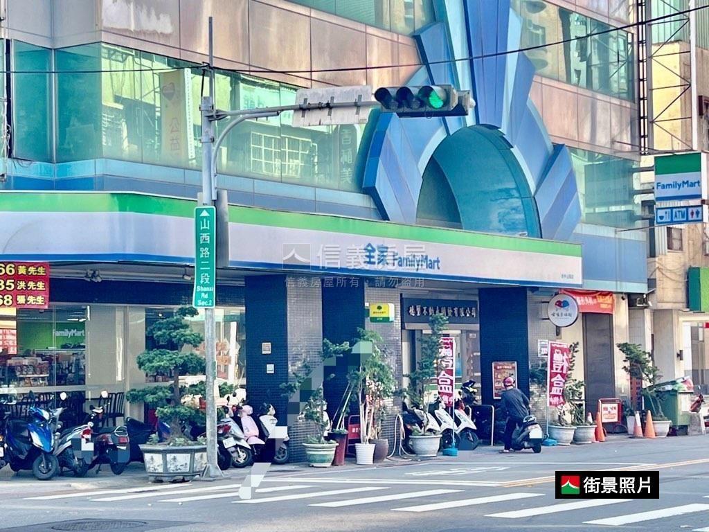 山西ｘ文心商圈稀有店面房屋室內格局與周邊環境