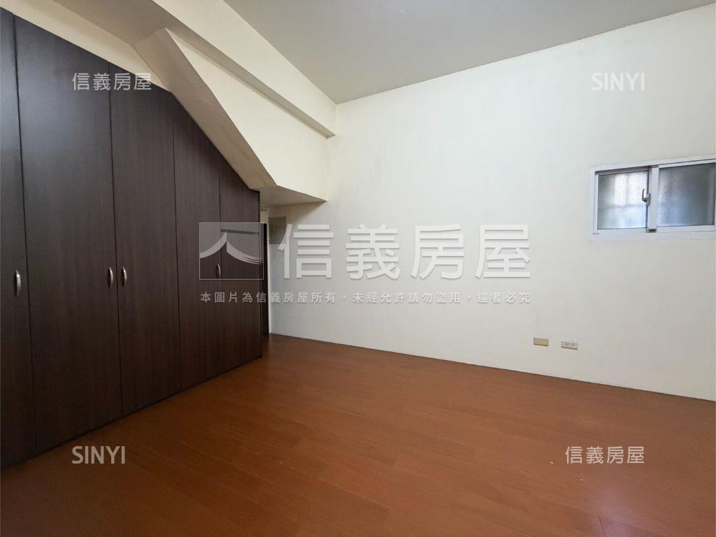 生產路透天房屋室內格局與周邊環境