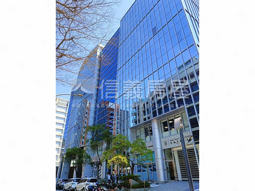 內科新穎採光辦公房屋室內格局與周邊環境