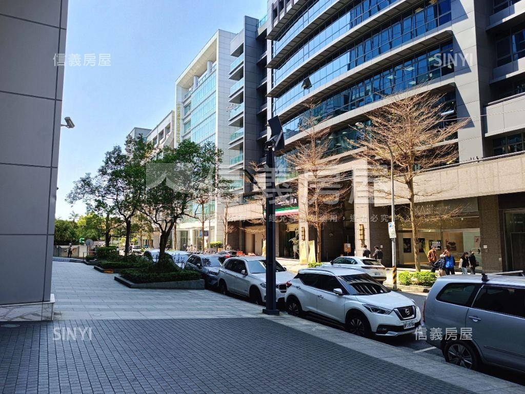 內科新穎採光辦公房屋室內格局與周邊環境