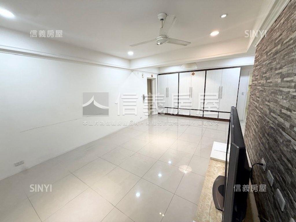 正泰國泰建設邊間二樓美寓房屋室內格局與周邊環境