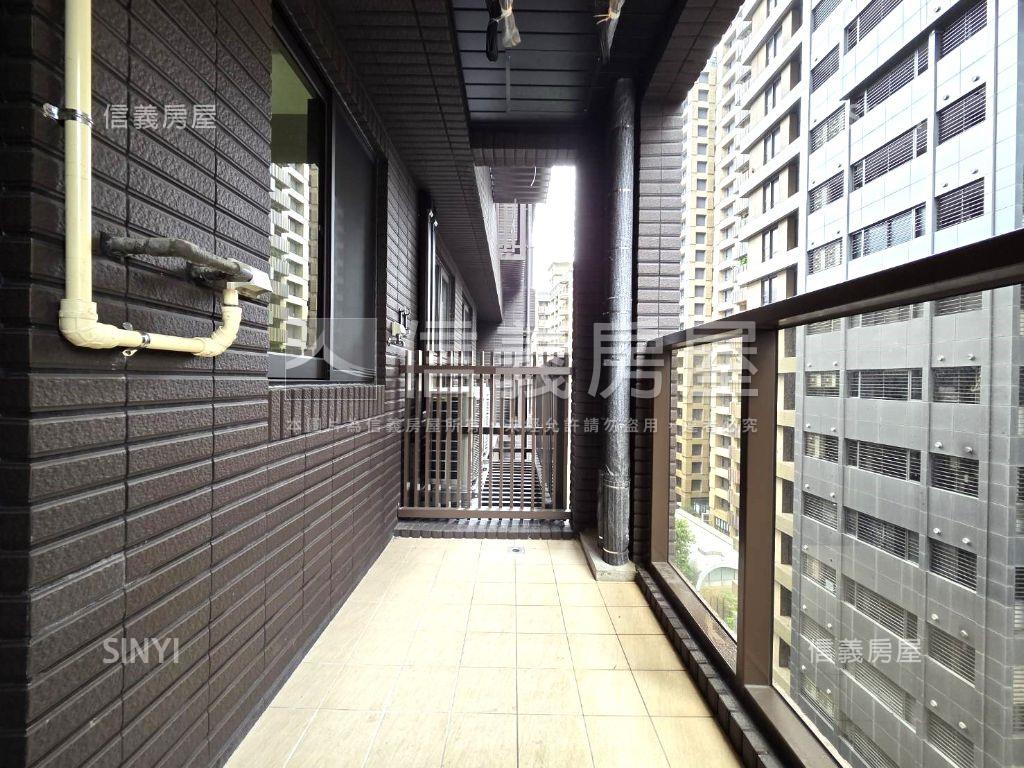 新潤大伯九樓的家房屋室內格局與周邊環境