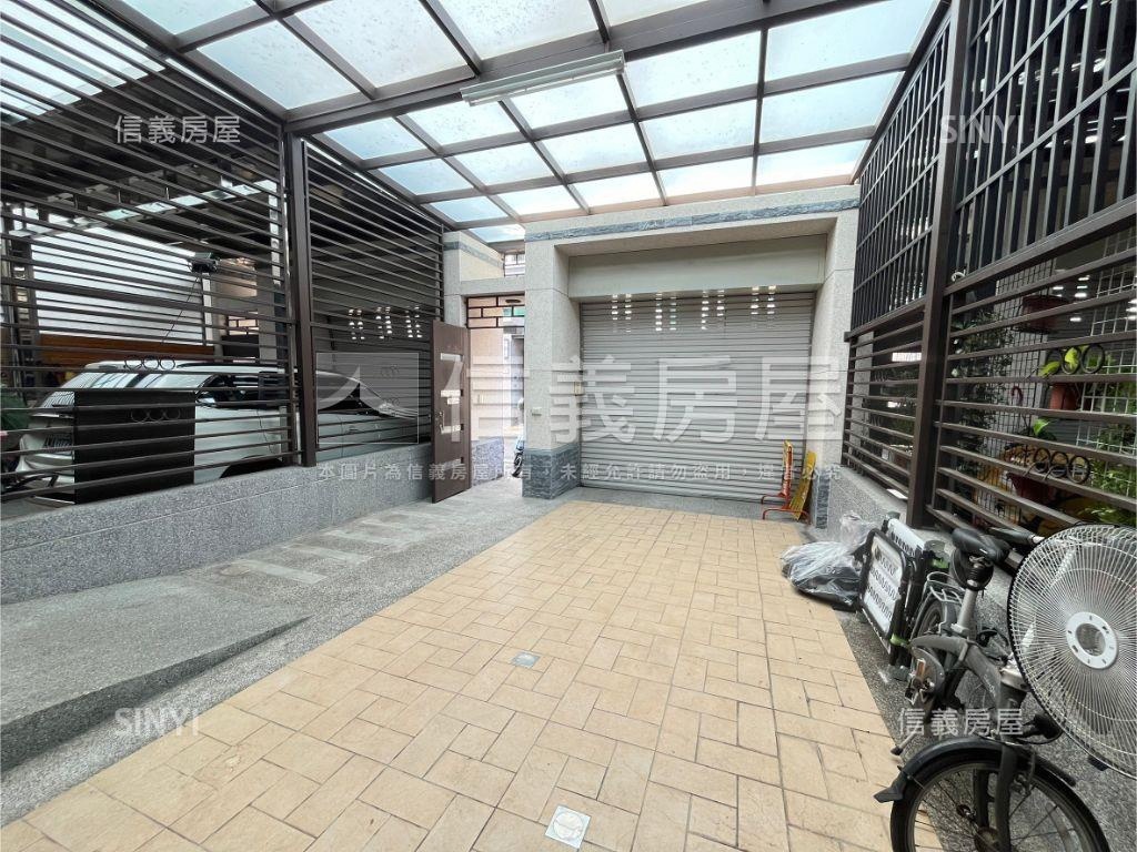近立新，震後臨路別墅房屋室內格局與周邊環境