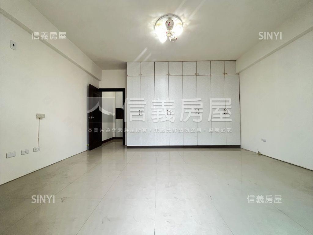 近立新，震後臨路別墅房屋室內格局與周邊環境