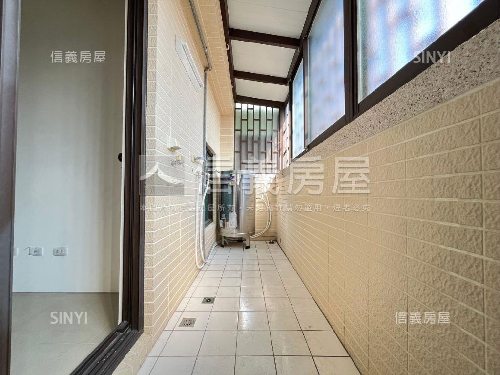 近立新，震後臨路別墅房屋室內格局與周邊環境