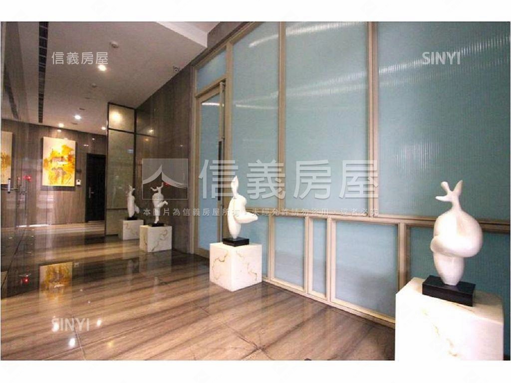 晶采精品挑高兩房房屋室內格局與周邊環境