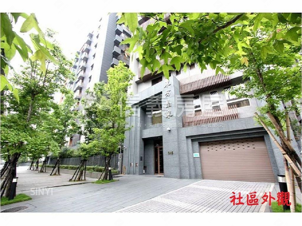 晶采精品挑高兩房房屋室內格局與周邊環境