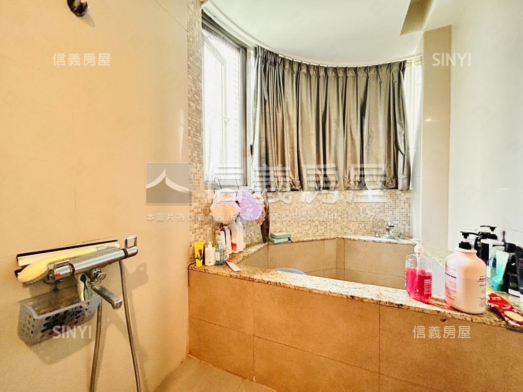 大湖稀有釋出邊間美寓３樓房屋室內格局與周邊環境