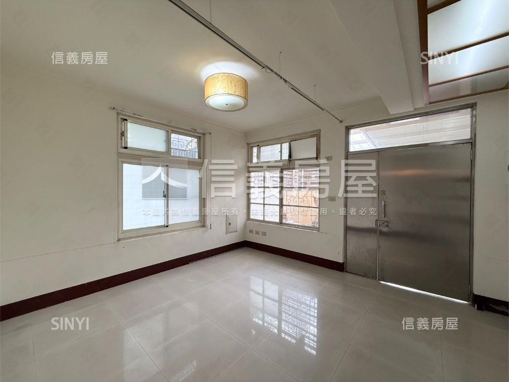 內惟大榮稀有透天房屋室內格局與周邊環境