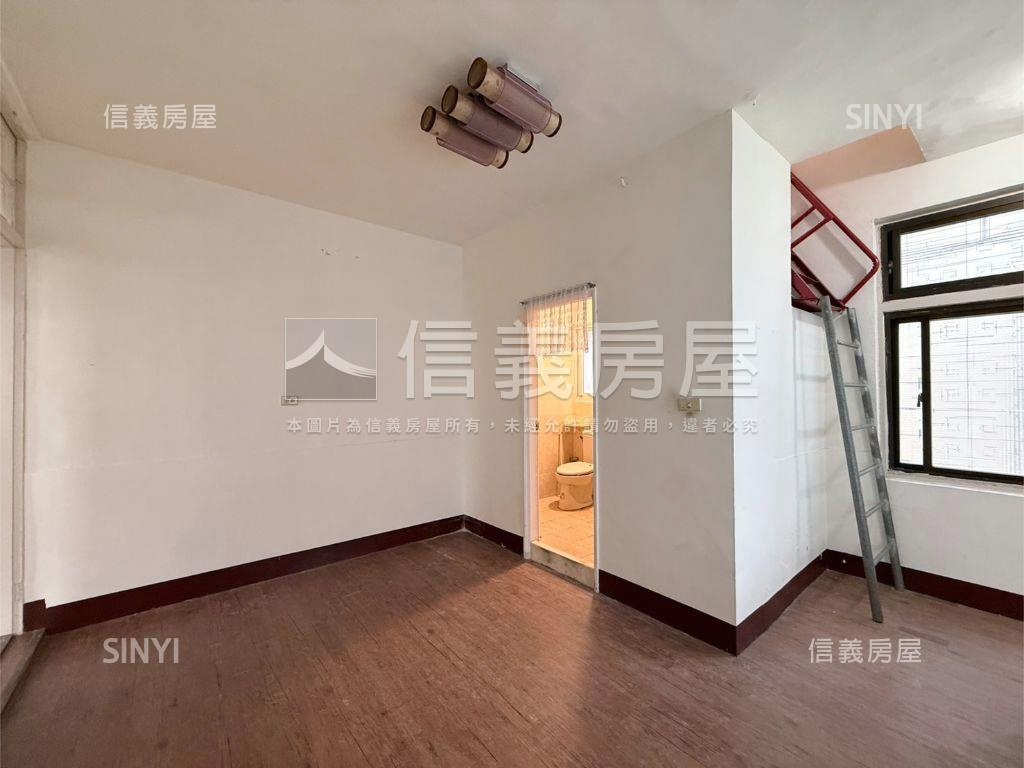 內惟大榮稀有透天房屋室內格局與周邊環境