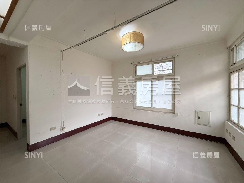 內惟大榮稀有透天房屋室內格局與周邊環境