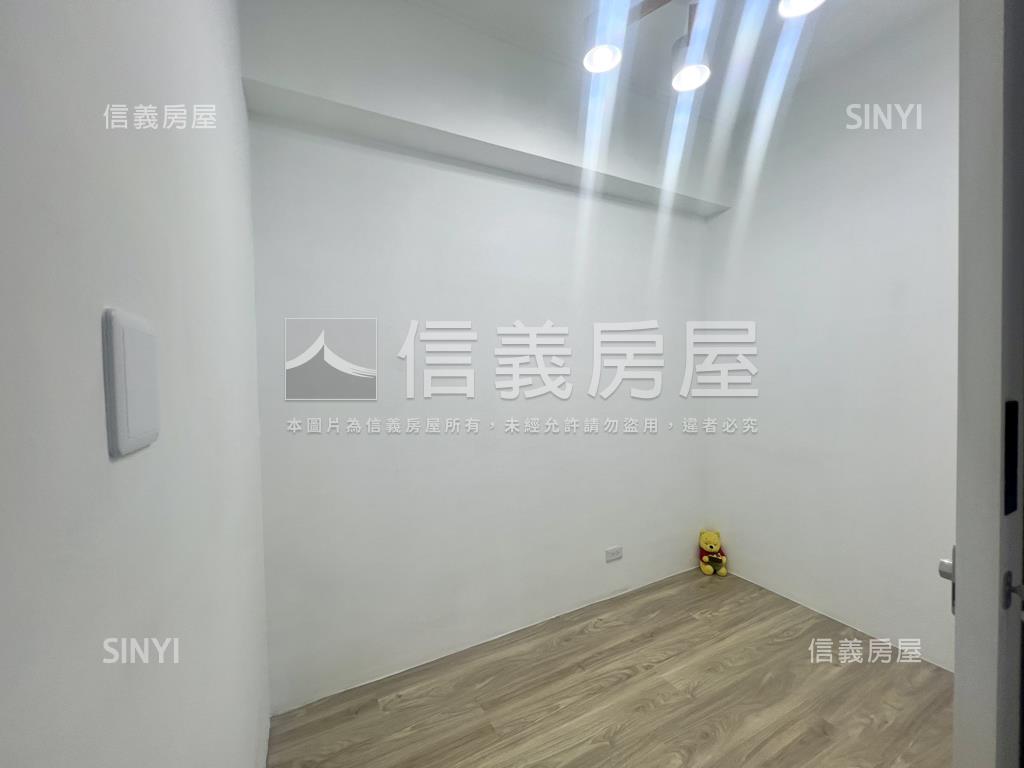 小港高樓層美三房房屋室內格局與周邊環境