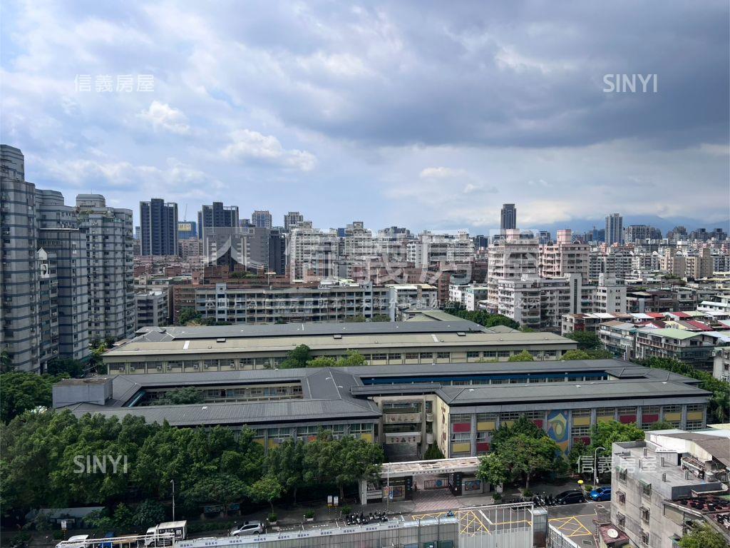 敦煌景觀樓中樓稀有釋出房屋室內格局與周邊環境