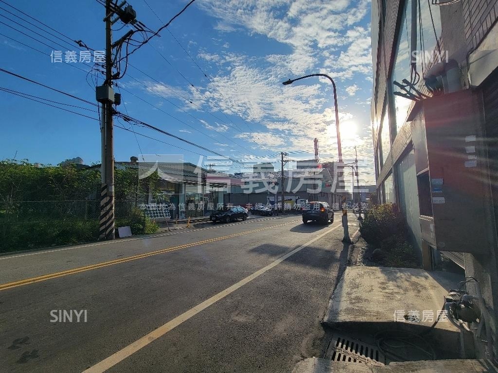 近海湖海山臨路土地房屋室內格局與周邊環境