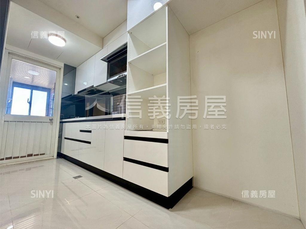 碧夏庭次頂樓整理三房房屋室內格局與周邊環境