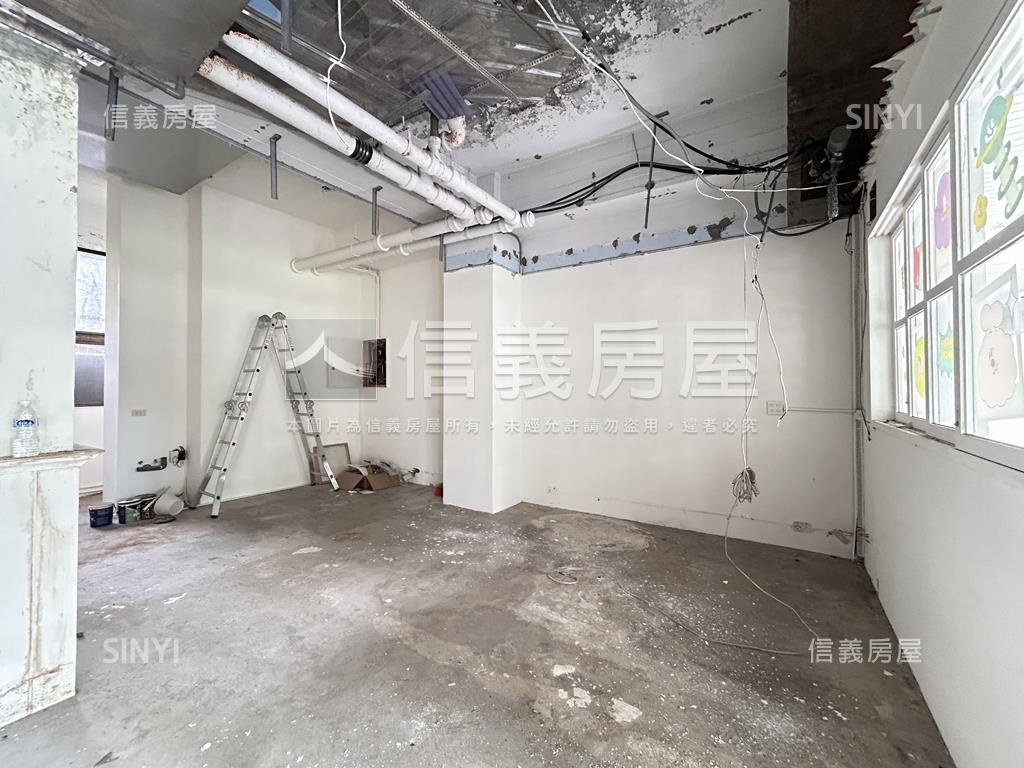 逸仙面寬方正金店面房屋室內格局與周邊環境