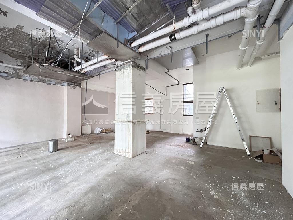 逸仙面寬方正金店面房屋室內格局與周邊環境