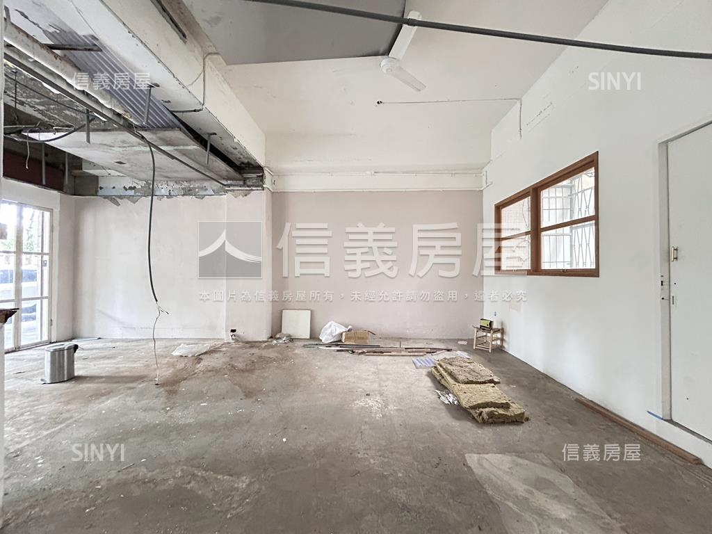 逸仙面寬方正金店面房屋室內格局與周邊環境