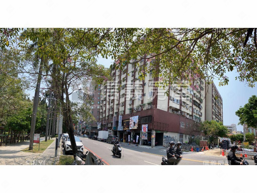 站前景觀公園店面房屋室內格局與周邊環境
