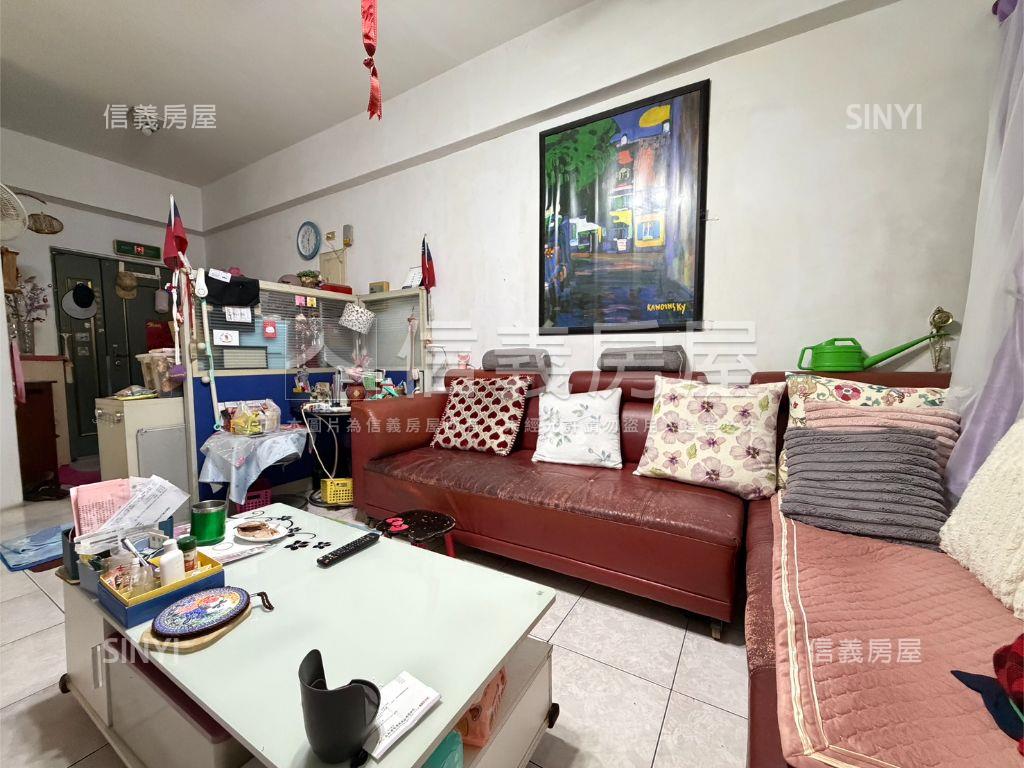 鳳山建國青年低總價三房房屋室內格局與周邊環境