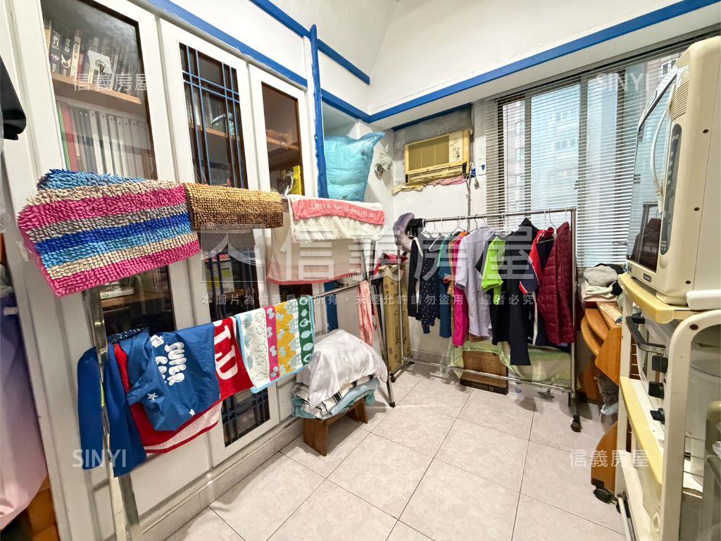 鳳山建國青年低總價三房房屋室內格局與周邊環境