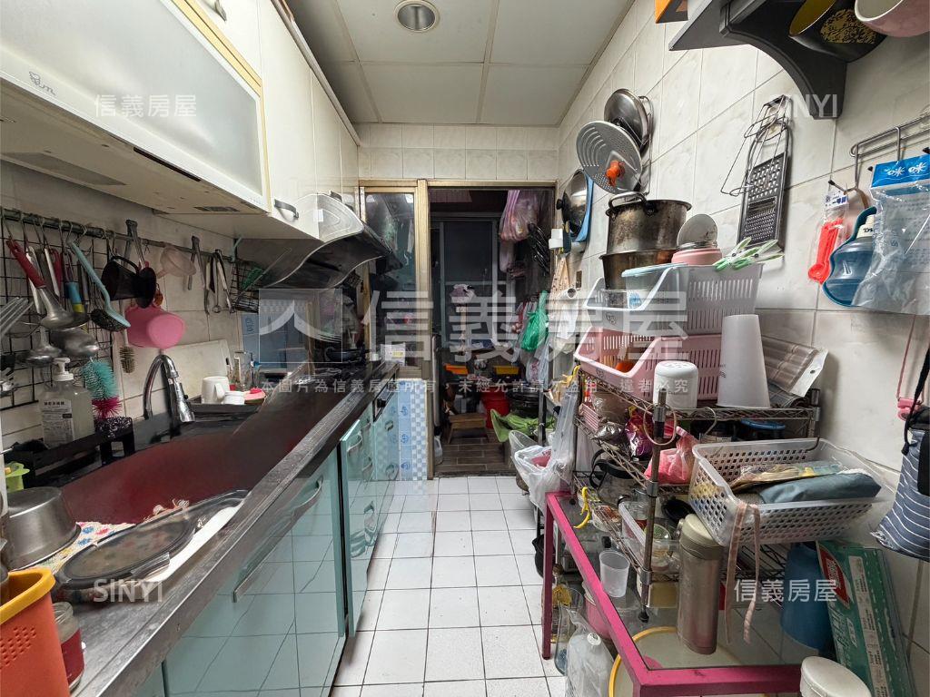 鳳山建國青年低總價三房房屋室內格局與周邊環境