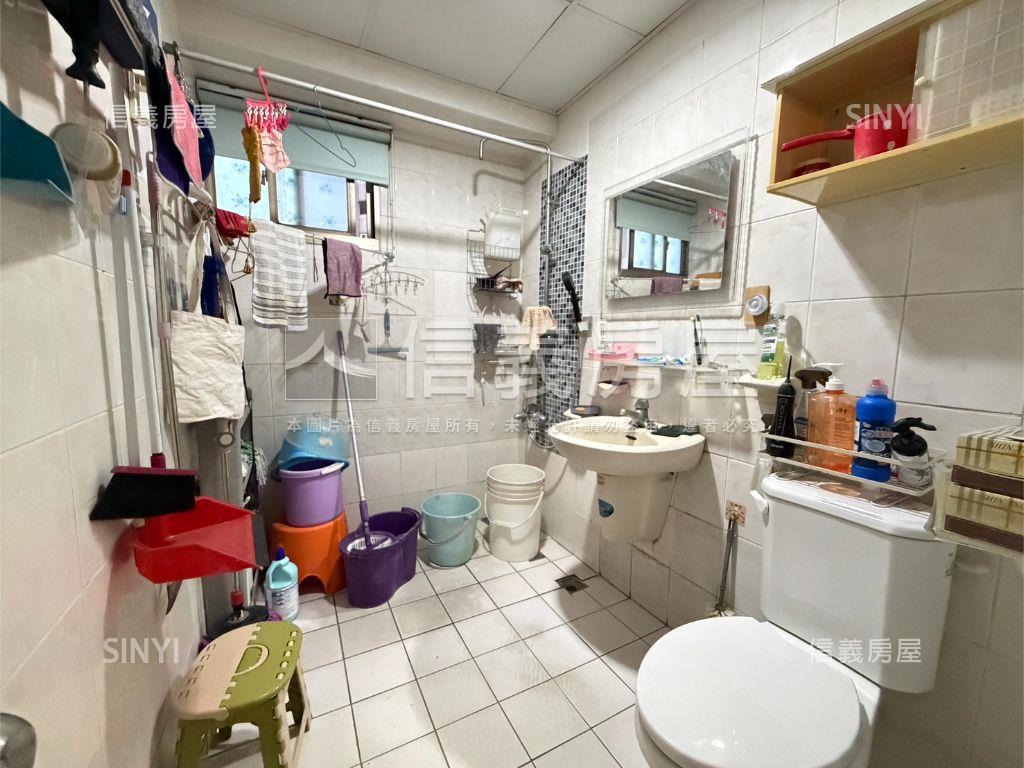 鳳山建國青年低總價三房房屋室內格局與周邊環境
