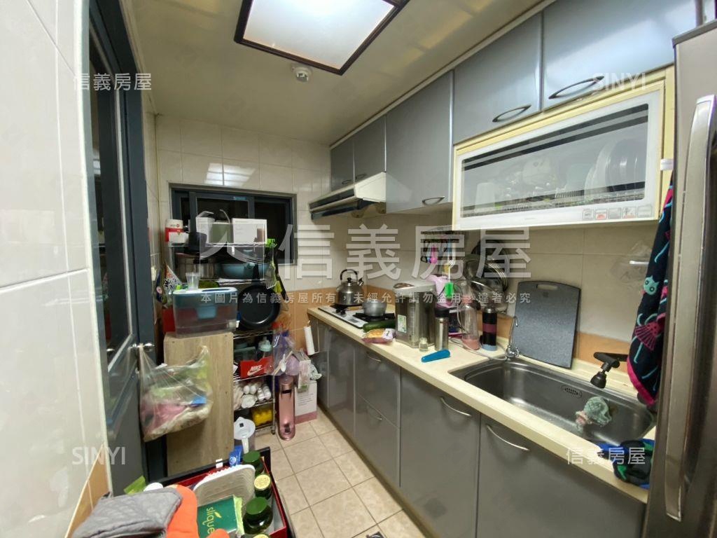 近車站成家首選三房車位房屋室內格局與周邊環境