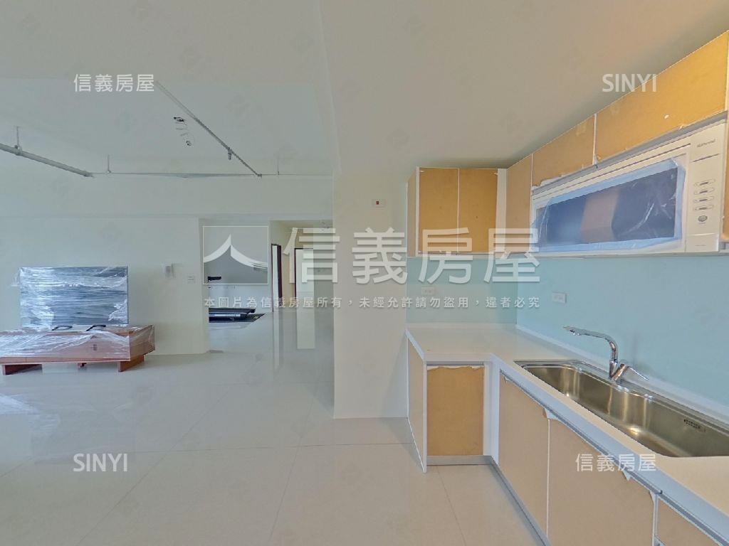 近秀傳３房雙車位大樓房屋室內格局與周邊環境