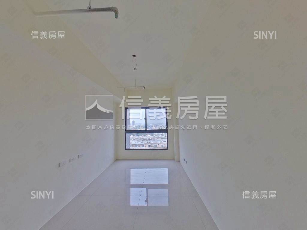 近秀傳３房雙車位大樓房屋室內格局與周邊環境