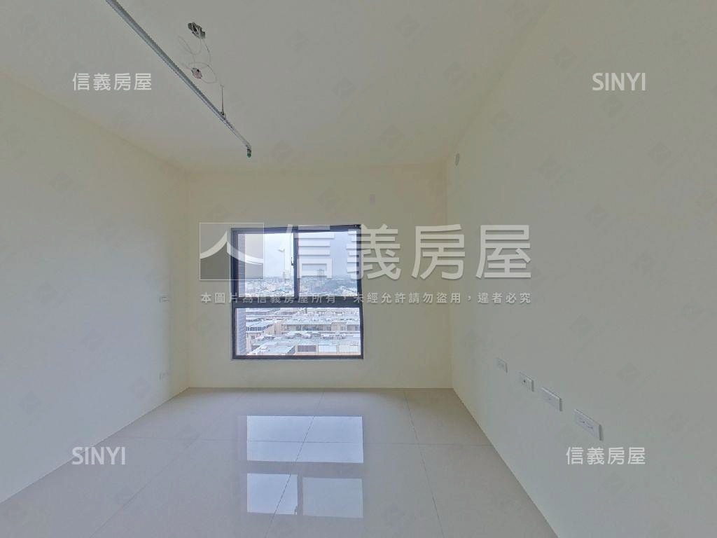 近秀傳３房雙車位大樓房屋室內格局與周邊環境