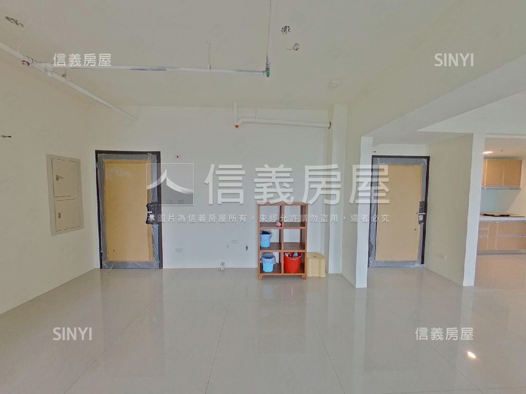 近秀傳３房雙車位大樓房屋室內格局與周邊環境