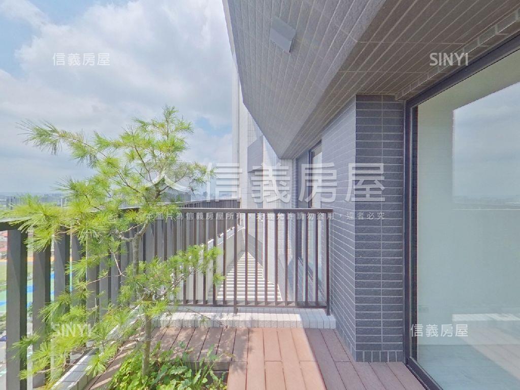 裕翔研山頂樓景觀帝王戶房屋室內格局與周邊環境