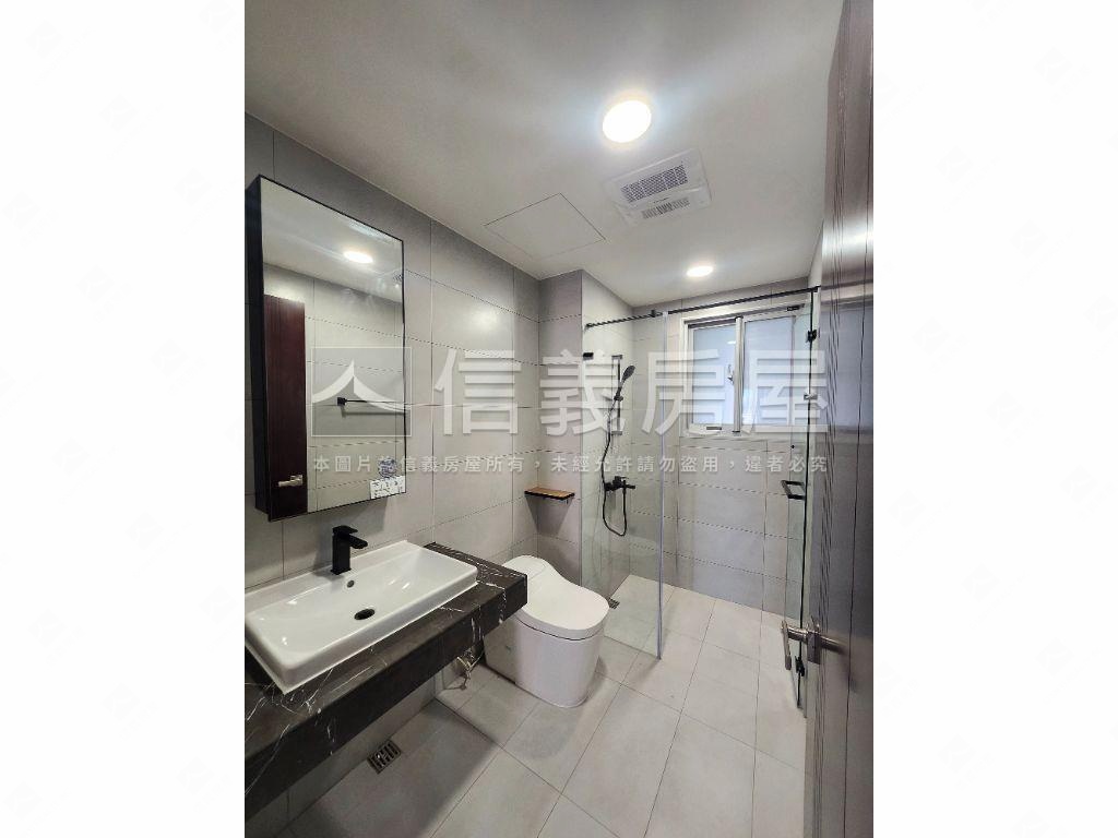 水星光邊間全新大兩房平車房屋室內格局與周邊環境