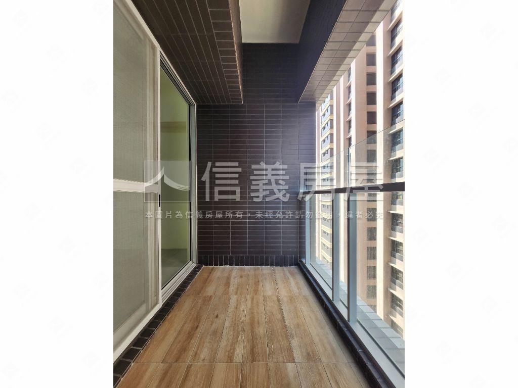 水星光邊間全新大兩房平車房屋室內格局與周邊環境