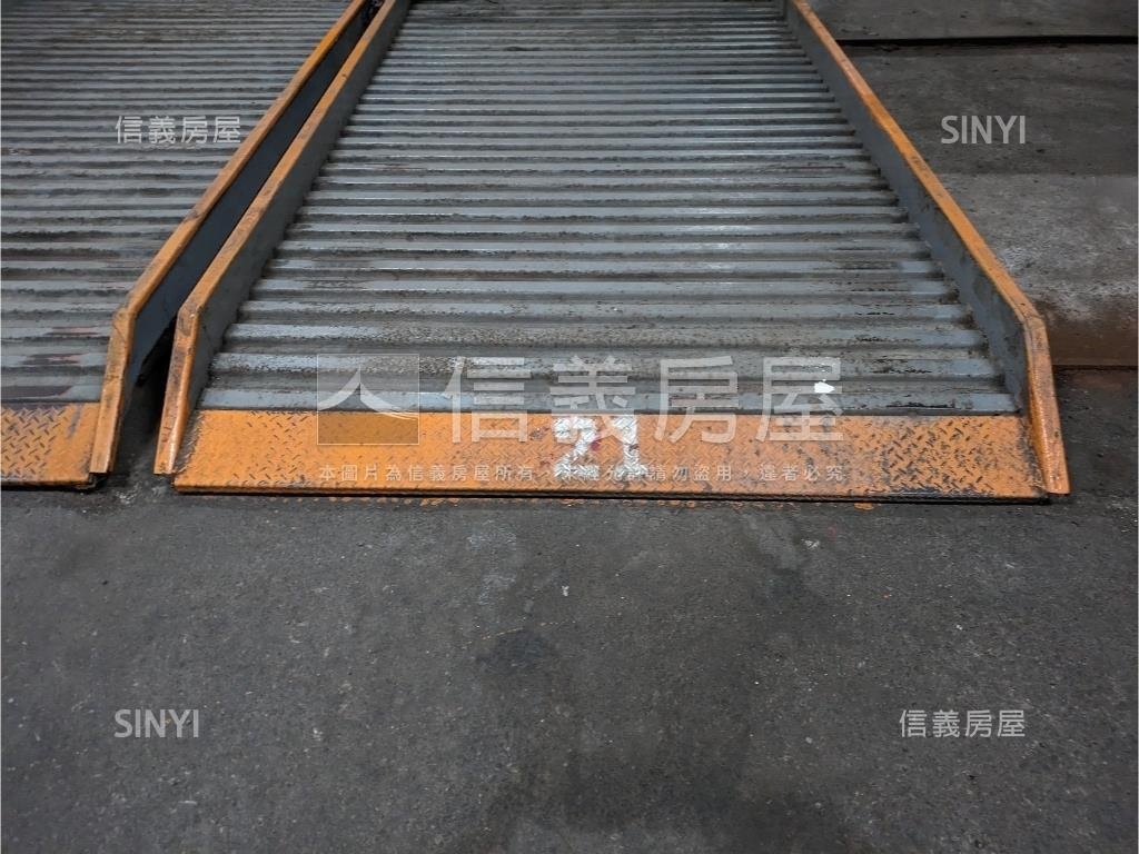關新生活圈三房附車位房屋室內格局與周邊環境
