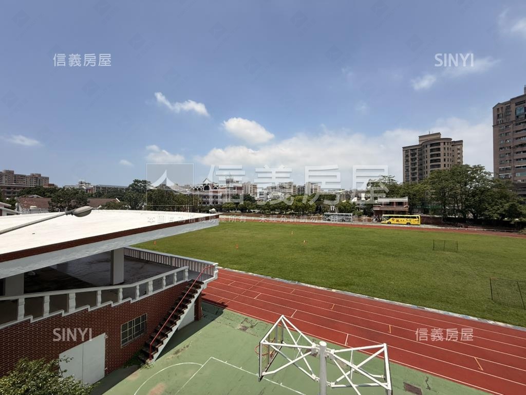 近長榮中學美透天房屋室內格局與周邊環境