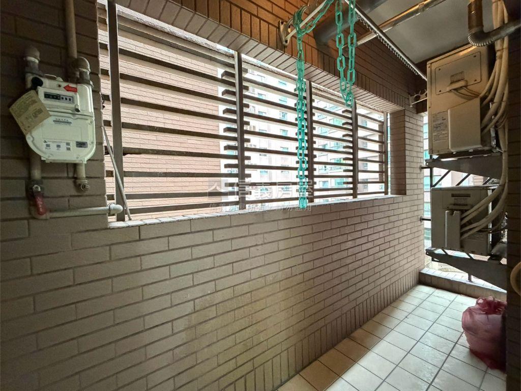 【香榭堤景】三房車位美宅房屋室內格局與周邊環境