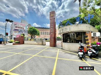 近立人高中震後一樓店住