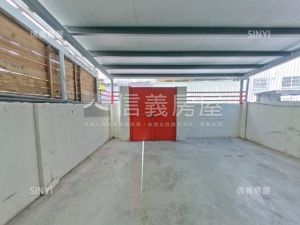 近中山路好停車透天房屋室內格局與周邊環境