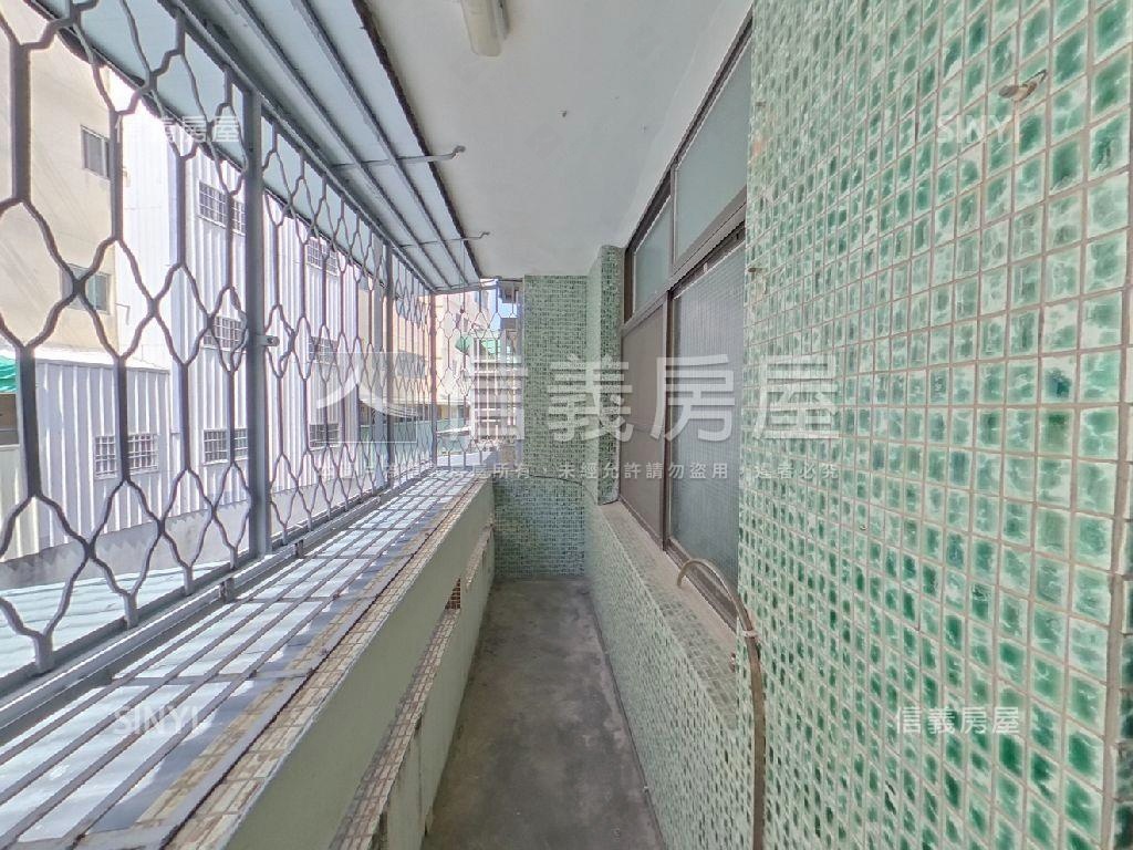 近中山路好停車透天房屋室內格局與周邊環境
