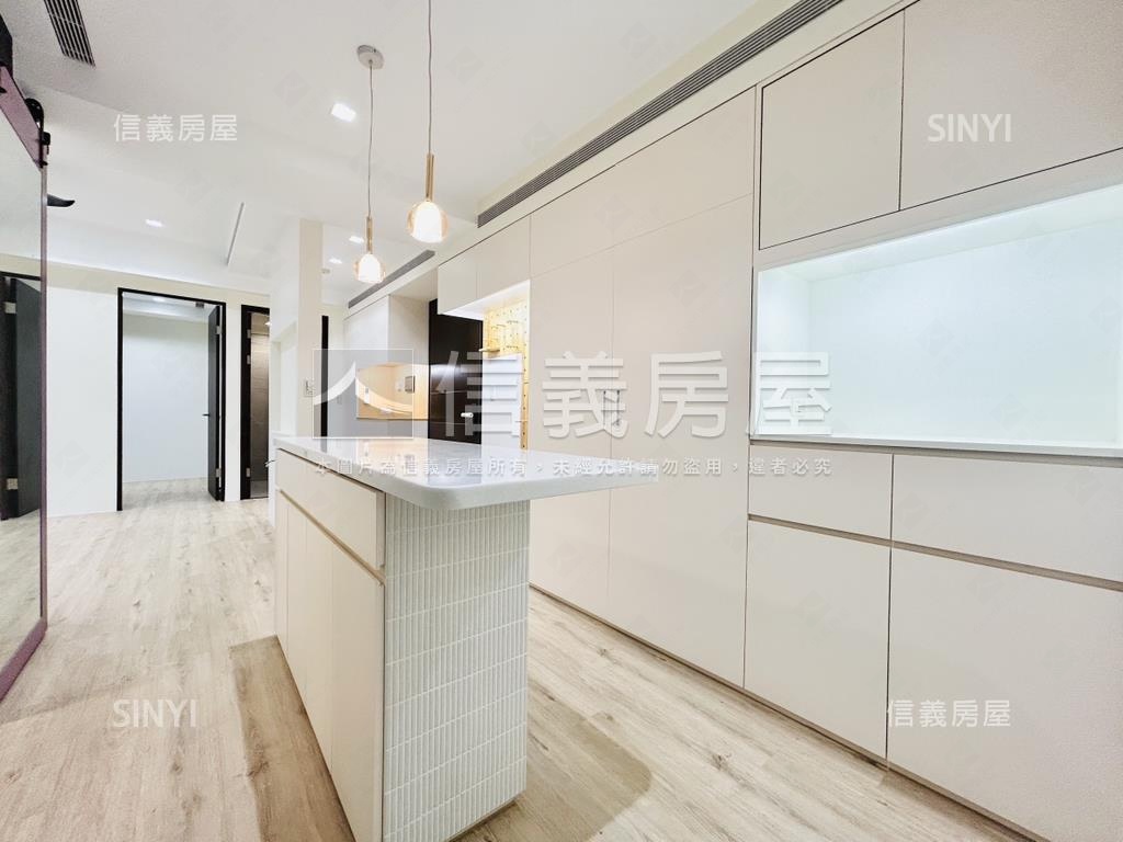 常御稀有釋出房屋室內格局與周邊環境