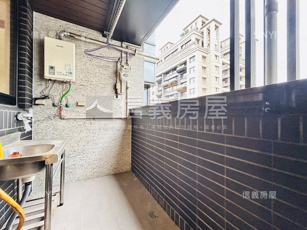 常御稀有釋出房屋室內格局與周邊環境