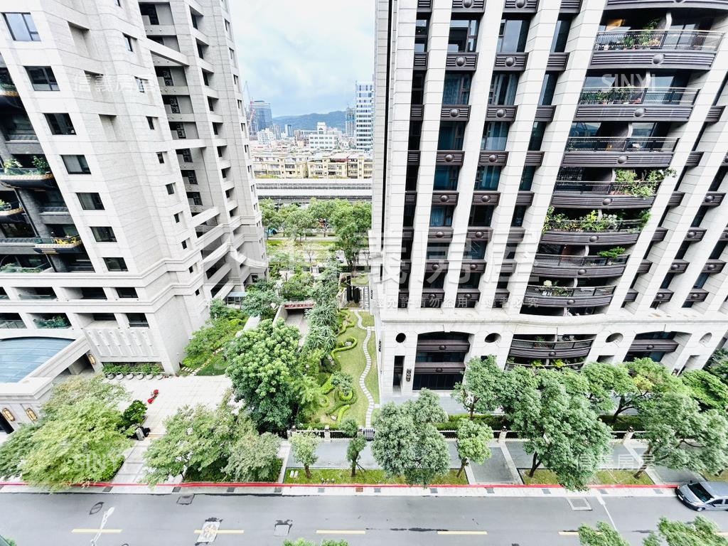 常御稀有釋出房屋室內格局與周邊環境