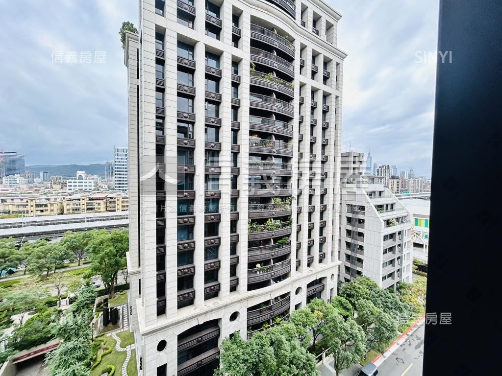 常御稀有釋出房屋室內格局與周邊環境