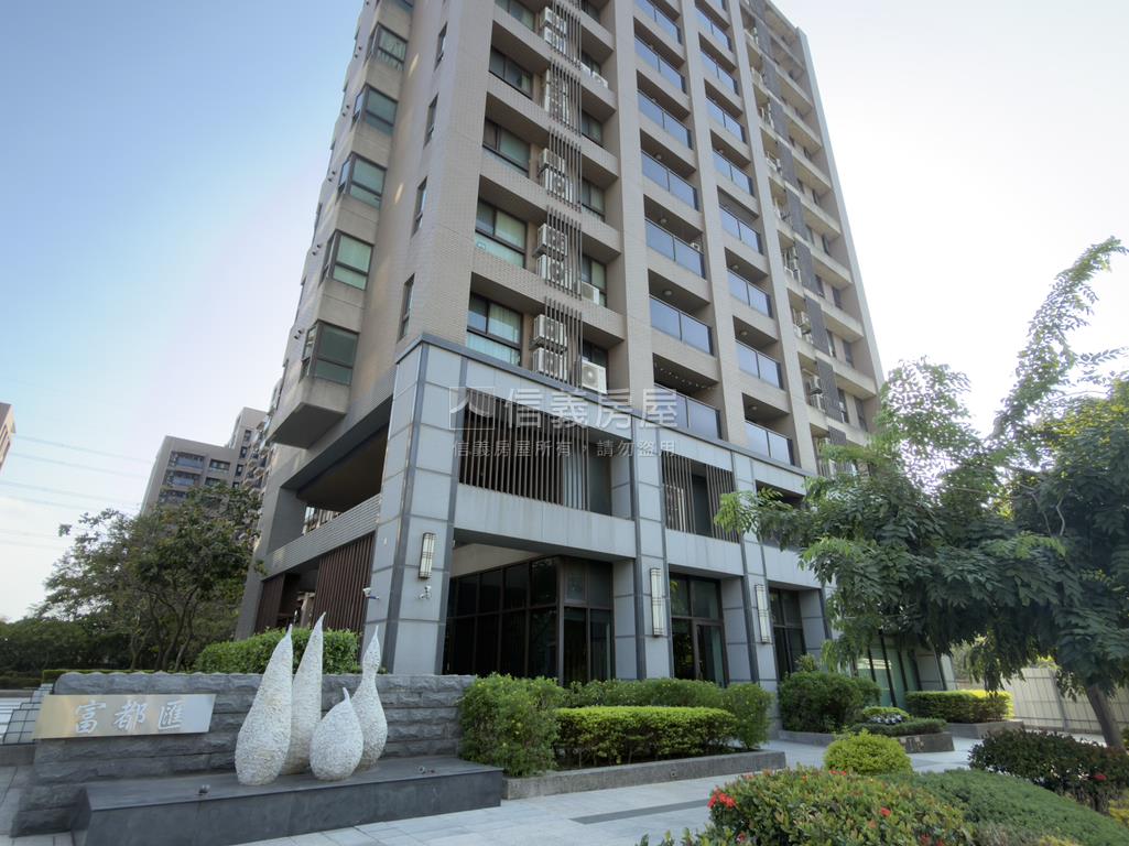 烏日富都匯三房雙平車位房屋室內格局與周邊環境